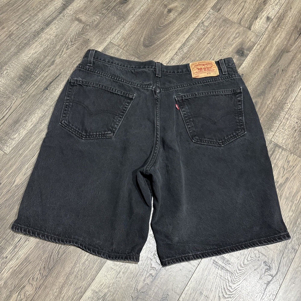 Vintage 2001 Levi's 550 Black Relaxed Fit Jean Shorts Mens Size 40 - Picture 2 of 9